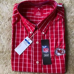 Kansas City Chiefs Mens red short sleeve button down shirt